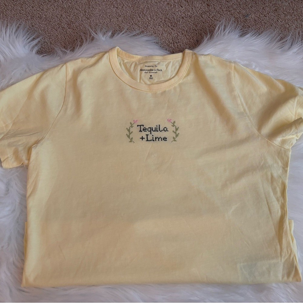 Abercrombie & Fitch Women’s ' Yellow 'Tequila + Lime' Skimmer Tee NWOT